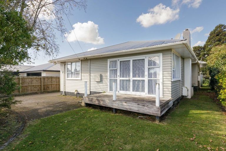 Photo of property in 521 Mangorei Road, Highlands Park, New Plymouth, 4312