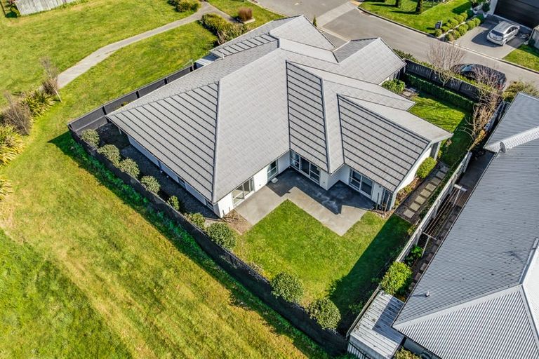 Photo of property in 19 Maka Lane, Halswell, Christchurch, 8025