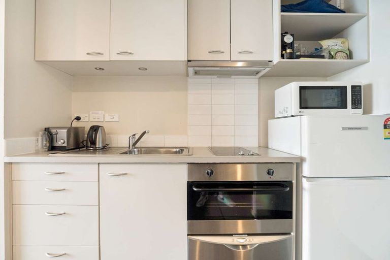 Photo of property in Proximity Apartments, 1605/17 Amersham Way, Manukau, Auckland, 2104