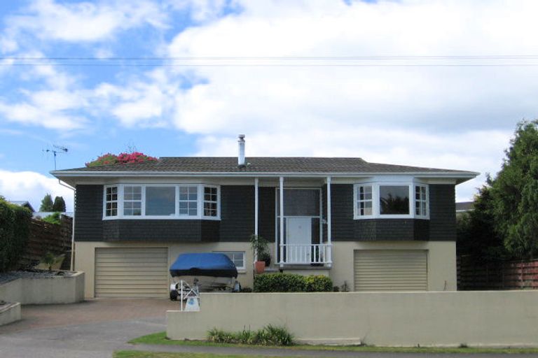 Photo of property in 68 Tamatea Road, Taupo, 3330