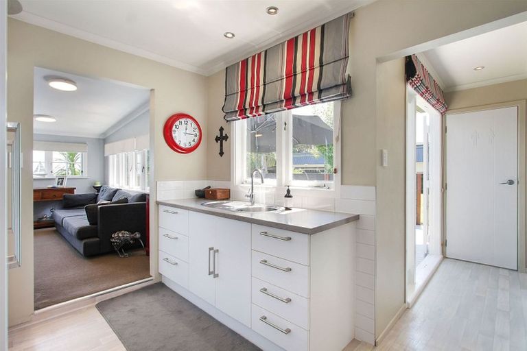 Photo of property in 75a Torkar Road, Clarks Beach, 2122