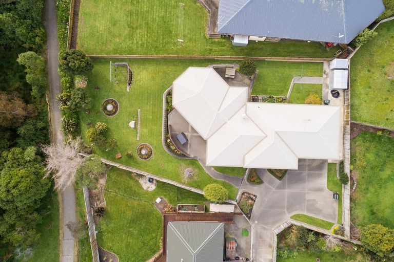 Photo of property in 63 Pacific Drive, Fitzherbert, Palmerston North, 4410