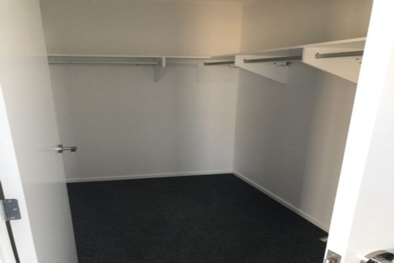 Photo of property in 26 Waitemata Drive, One Tree Point, 0118