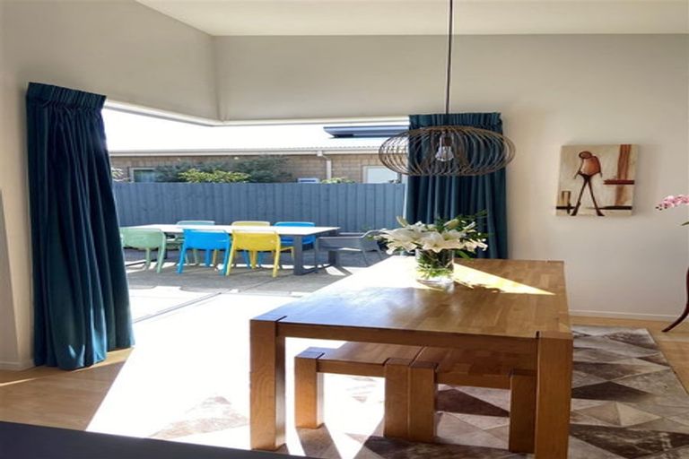 Photo of property in 17 James Hight Drive, Halswell, Christchurch, 8025