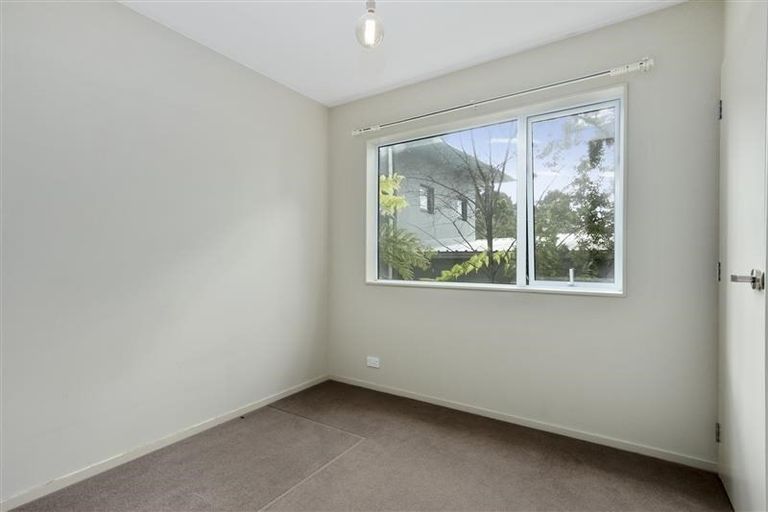 Photo of property in 40h Konini Road, Titirangi, Auckland, 0604