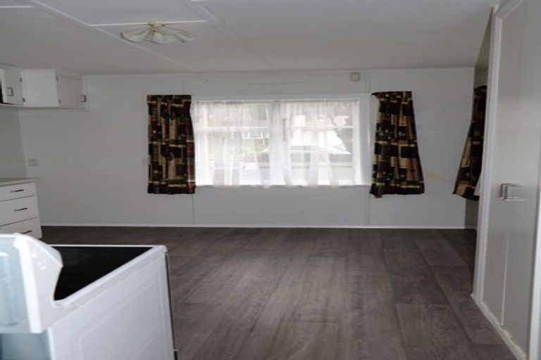 Photo of property in 5 Mcgowan Road, Wainuiomata, Lower Hutt, 5014