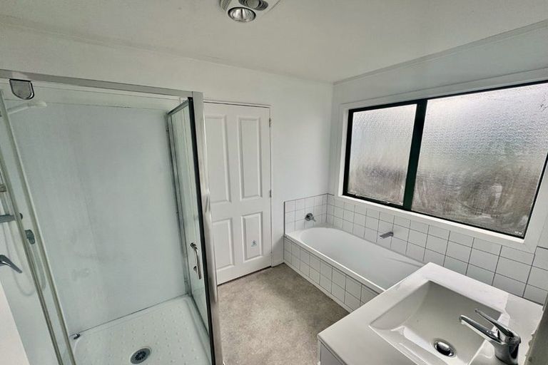 Photo of property in 47 Flat Bush Road, Clover Park, Auckland, 2023