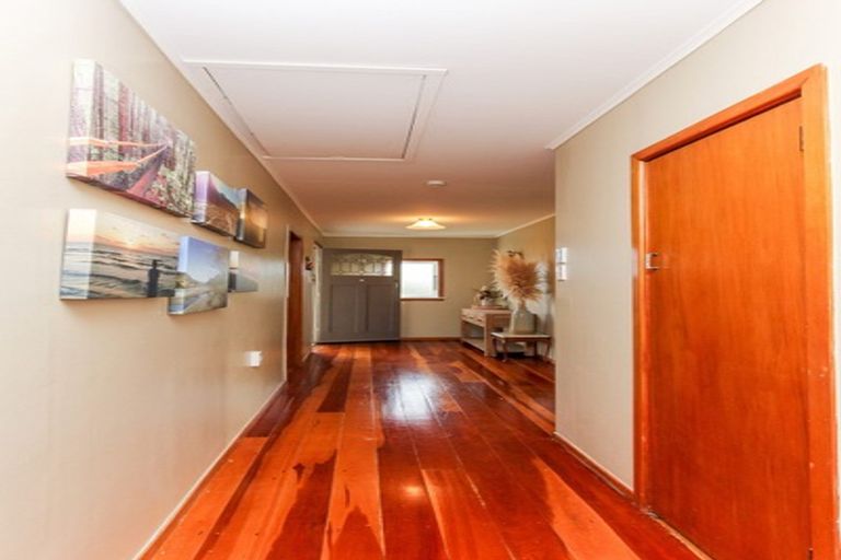 Photo of property in 28 Mouatt Street, Waitara, 4320