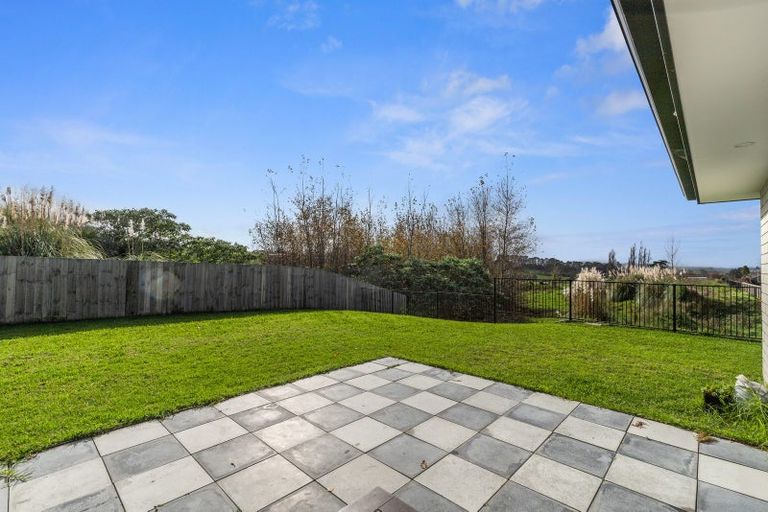 Photo of property in 9 Rylstone Way, Te Kauwhata, 3710