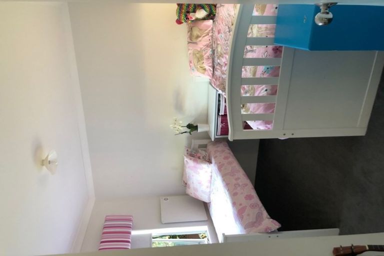 Photo of property in 6 Armitage Place, Tuakau, 2121