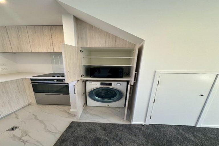 Photo of property in 2/6 Matata Place, Dallington, Christchurch, 8061