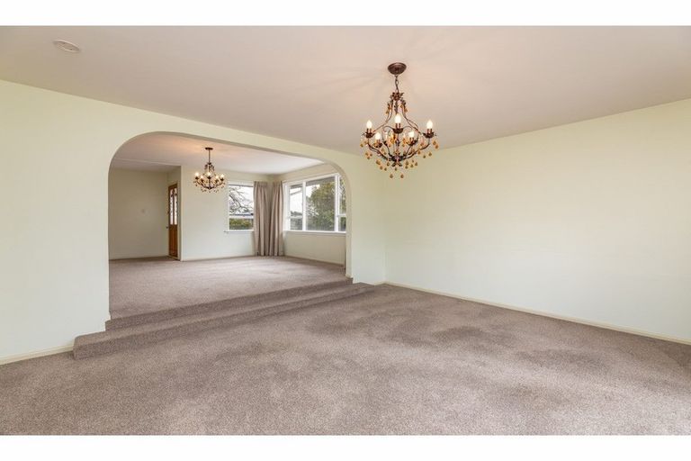Photo of property in 32 Woodgrove Avenue, North New Brighton, Christchurch, 8083