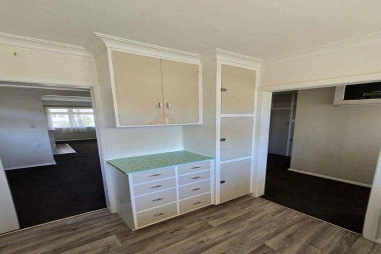 Photo of property in 8 Clark Street, Levin, 5510