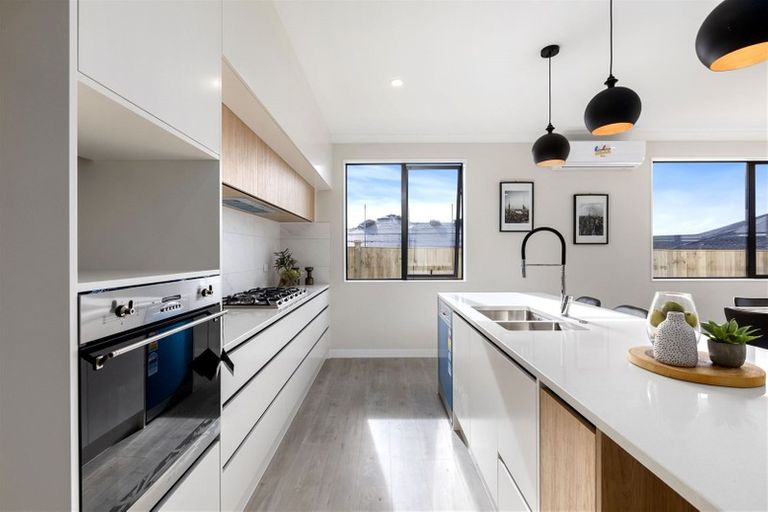 Photo of property in 107 Schoolside Road, Kumeu, 0810