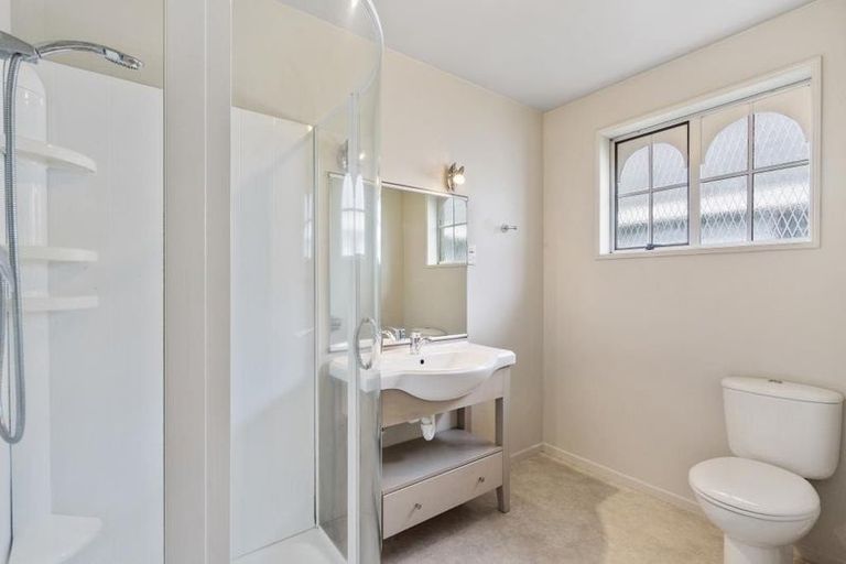 Photo of property in 2/5 Rata Street, Riccarton, Christchurch, 8041