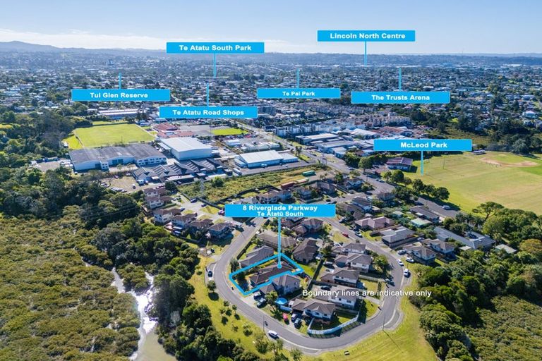 Photo of property in 8 Riverglade Parkway, Te Atatu South, Auckland, 0610