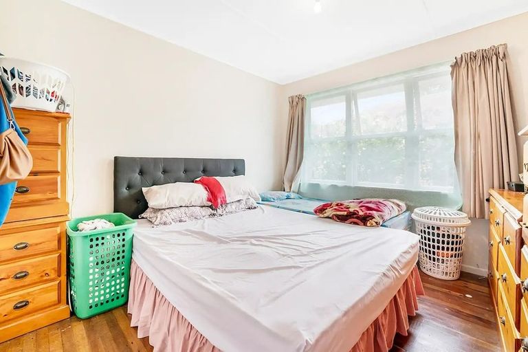 Photo of property in 5 Corsair Crescent, Mangere, Auckland, 2022