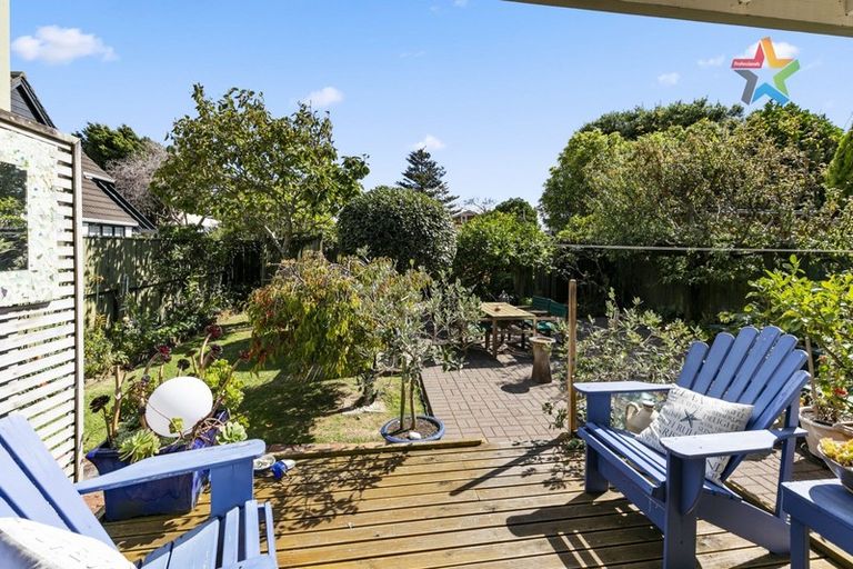 Photo of property in 128 Muritai Road, Eastbourne, Lower Hutt, 5013