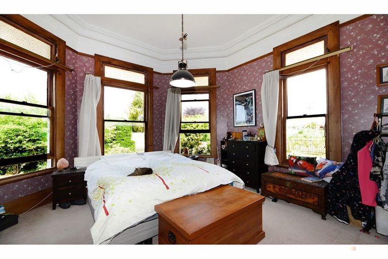 Photo of property in 66 Timaru Road, Waimate, 7924