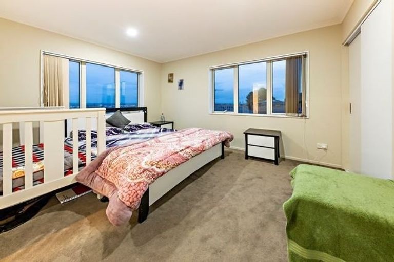 Photo of property in 55c Senator Drive, Manurewa, Auckland, 2105