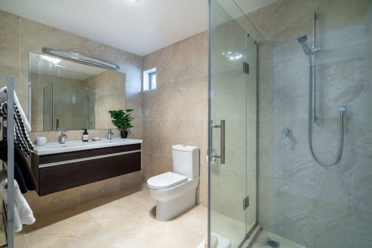 Photo of property in 13 Pin Oak Drive, Schnapper Rock, Auckland, 0632