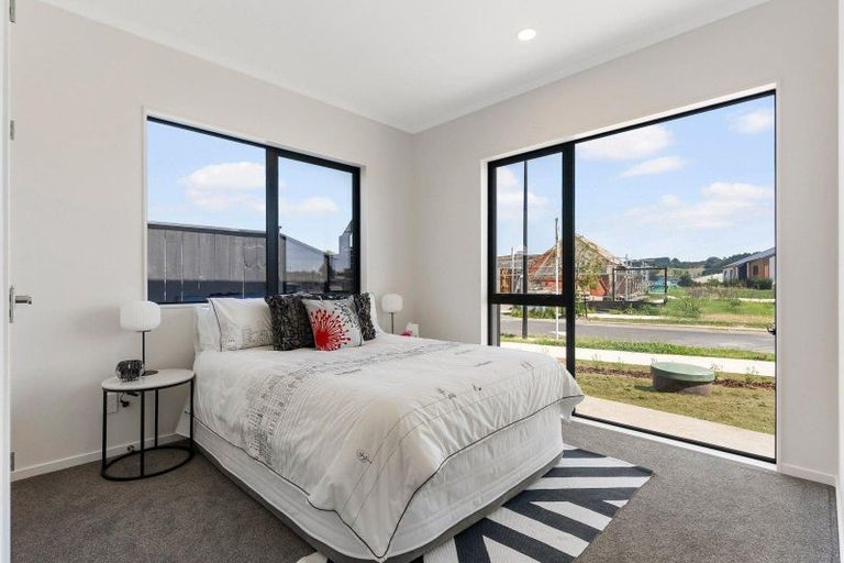 Photo of property in 13 Arahi Road, Clevedon, 2582