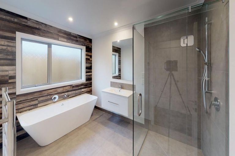 Photo of property in 25 Freedom Drive, Kelvin Grove, Palmerston North, 4414