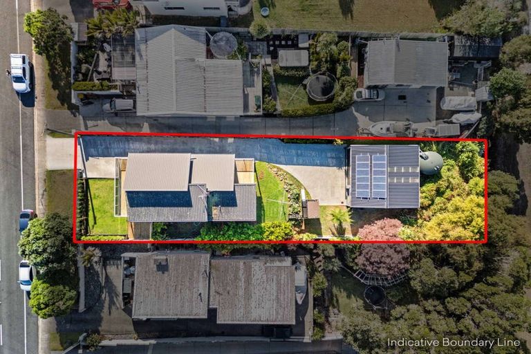 Photo of property in 1319 Whangaparaoa Road, Army Bay, Whangaparaoa, 0930