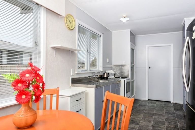 Photo of property in 69 Mears Road, St Andrews, Hamilton, 3200