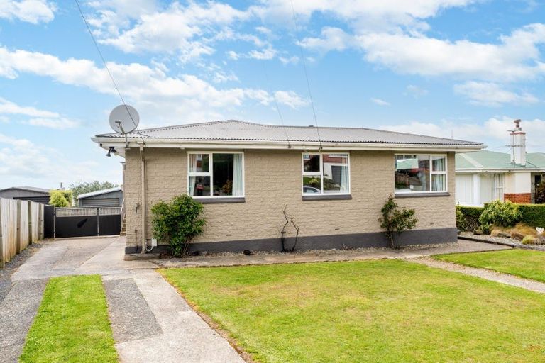 Photo of property in 18 Stephen Street, Halfway Bush, Dunedin, 9010