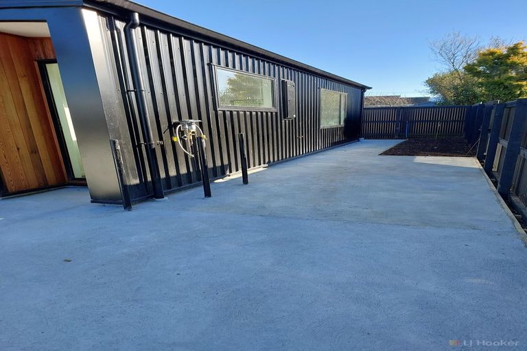 Photo of property in 8a Holmes Street, Waimate, 7924