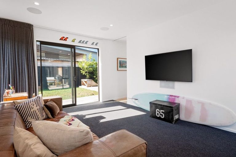 Photo of property in 15 Awatira Drive, Papamoa Beach, Papamoa, 3118