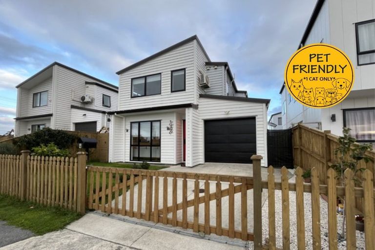 Photo of property in 4 Minhas Road, Papakura, 2110
