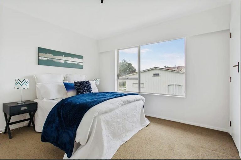 Photo of property in 116 Clovelly Road, Bucklands Beach, Auckland, 2012