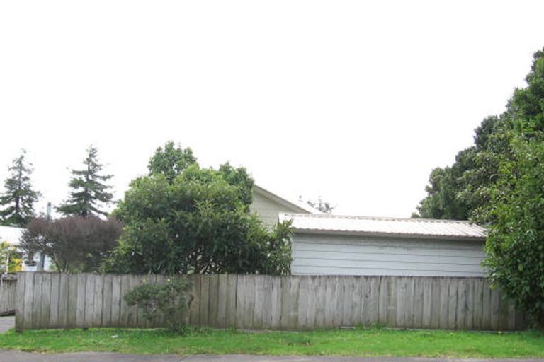 Photo of property in 3 Kahikatea Place, Ranui, Auckland, 0612