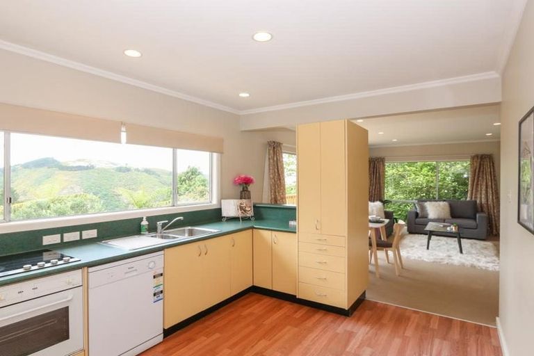 Photo of property in 5 Maldive Street, Khandallah, Wellington, 6035