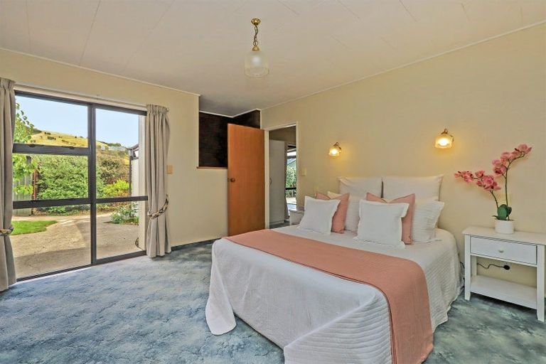 Photo of property in 37 Anderson Road, Taradale, Napier, 4112