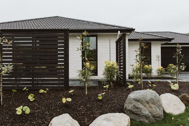 Photo of property in 2 Yulestar Place, Hawera, 4610