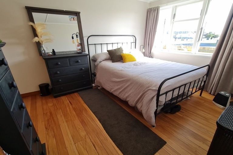 Photo of property in 12 Bentham Street, Westport, 7825