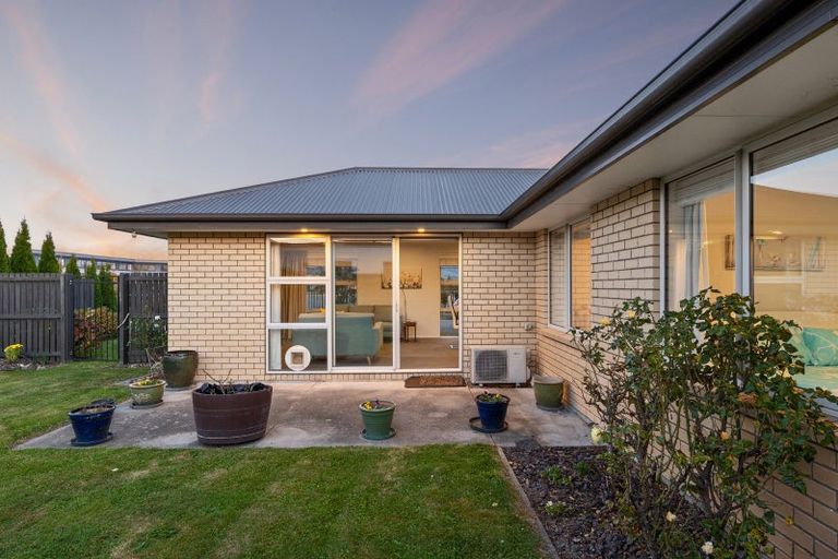 Photo of property in 12 Killarney Avenue, Halswell, Christchurch, 8025