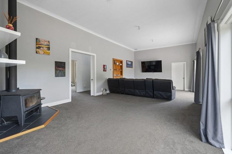 Photo of property in 24 Clive Street, Halcombe, Feilding, 4779