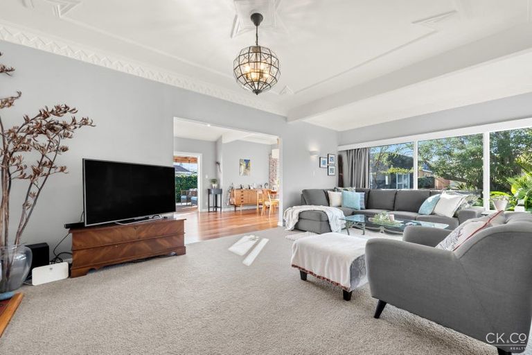 Photo of property in 20 Hinemoa Street, Waiwhetu, Lower Hutt, 5010