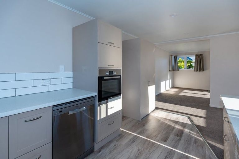 Photo of property in 87 Carisbrooke Street, Aranui, Christchurch, 8061