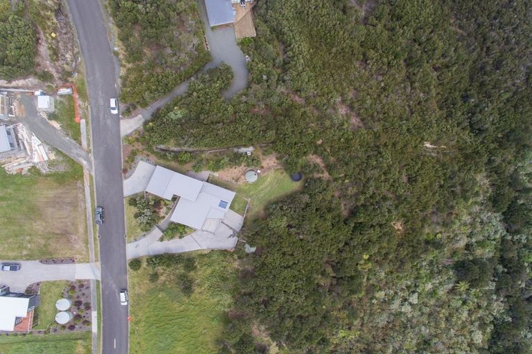 Photo of property in 95 Stratford Drive, Cable Bay, 0420