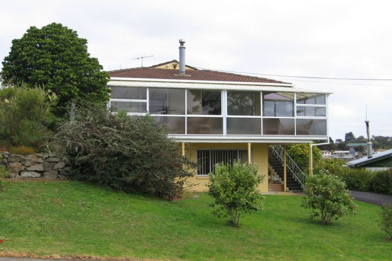 Photo of property in 6 Gurnard Road, Stillwater, Silverdale, 0993