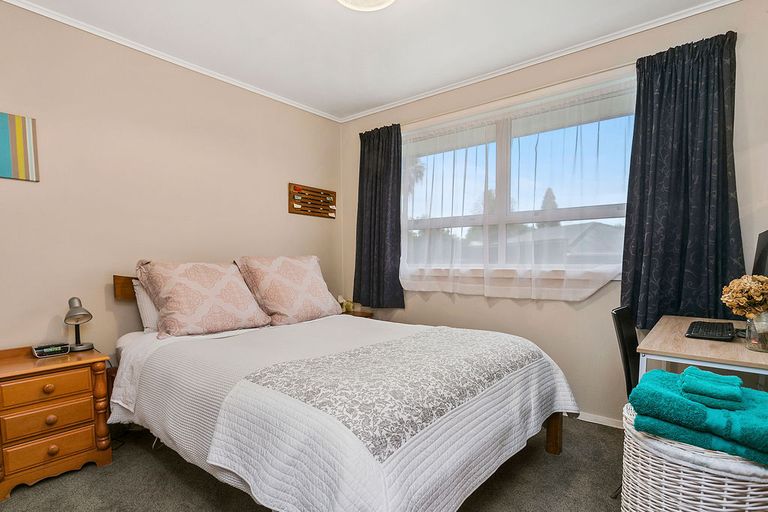 Photo of property in 1 Frame Street, Leamington, Cambridge, 3432