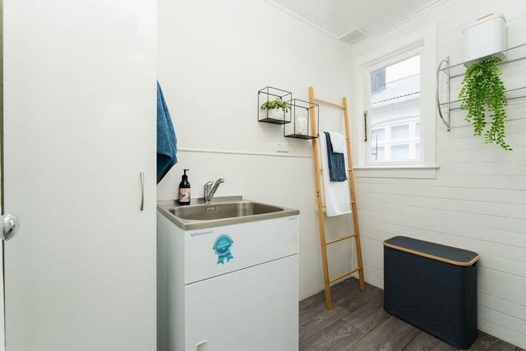 Photo of property in 124 Fitzroy Street, Forbury, Dunedin, 9012