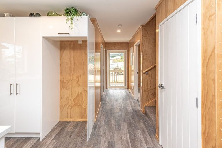 Photo of property in 23 Boyd Avenue, Mangere Bridge, Auckland, 2022