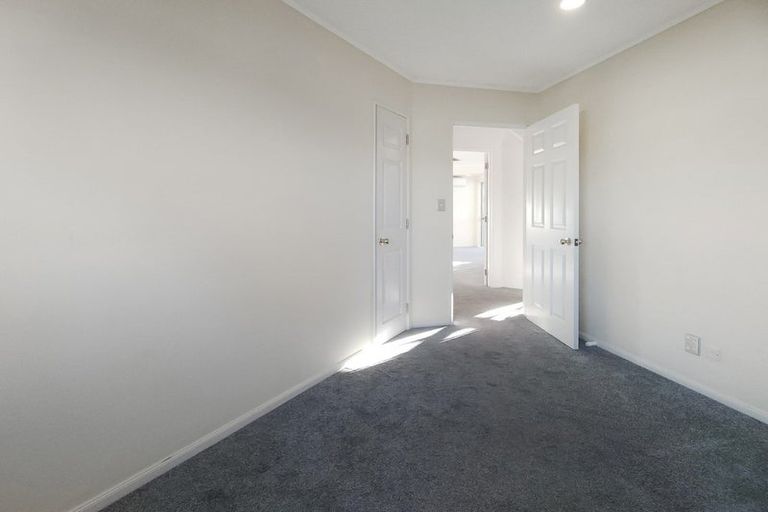 Photo of property in 11b Cheval Place, Taradale, Napier, 4112