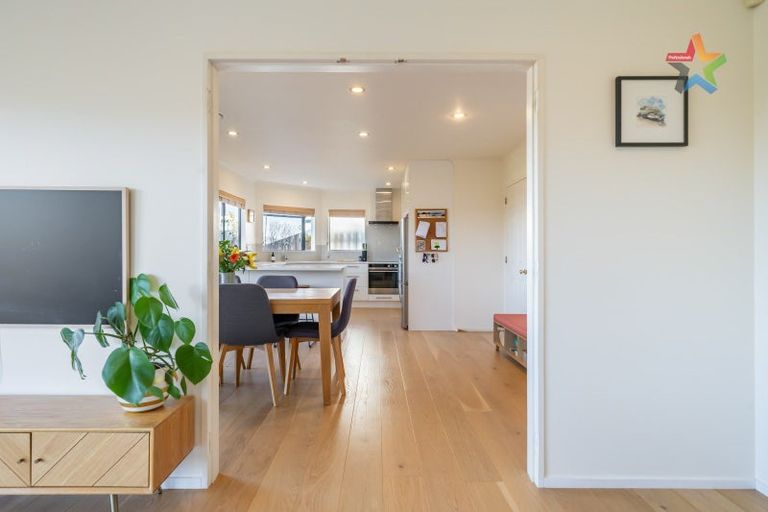 Photo of property in 87 Cypress Drive, Maungaraki, Lower Hutt, 5010